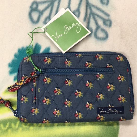 Vera Bradley Handbags - Vera Bradley Emily Zip Wallet